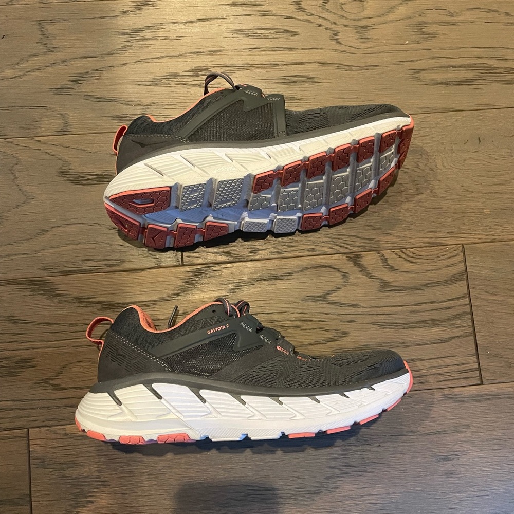 Like New, Womens Hoka Gaviota 2, size 8